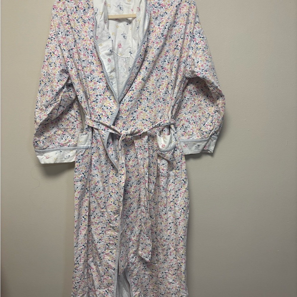 Women’s Vintage Talbots Intimates Robe - M